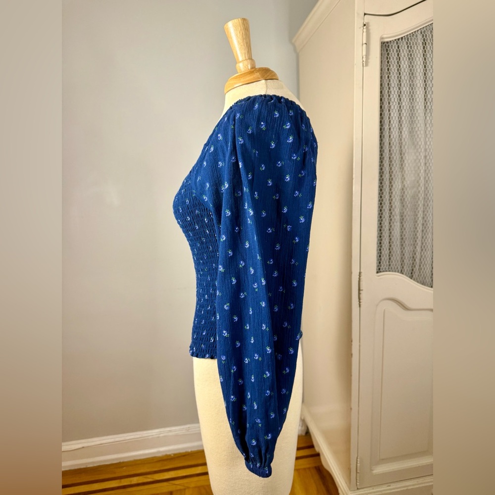 Madewell Lucille Balloon Sleeve Smocked Top in Classic Indigo Floral Size Small - Picture 3 of 8